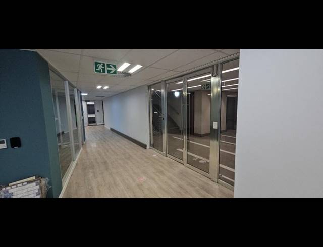 BUSINESS PROPERTY TO RENT IN VORNA VALLEY